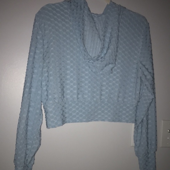 Light blue crop sweatshirt/shorts set - Picture 4 of 8